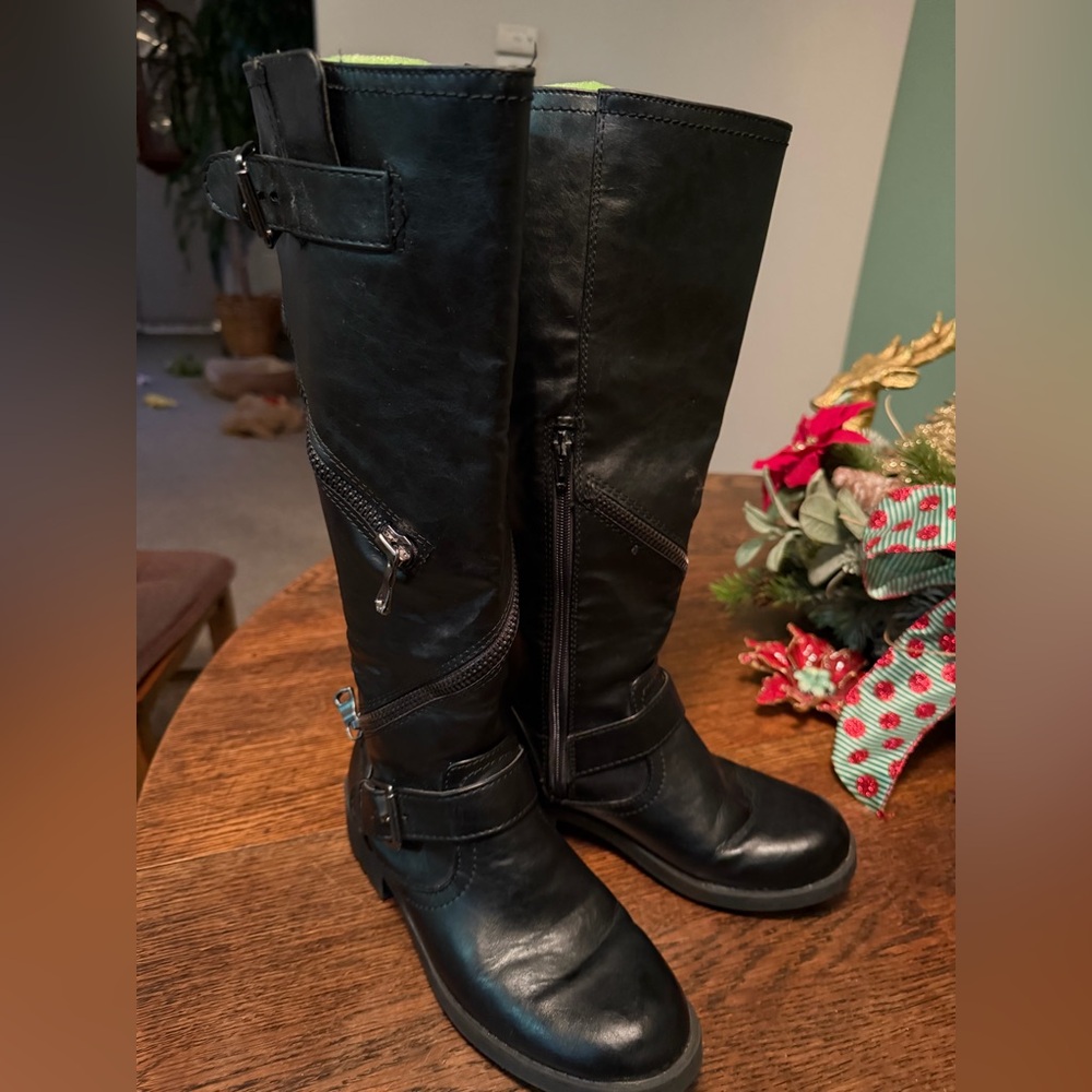 Black Knee-High Leather look  Boots size  6